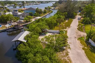 815 2nd Ave NW, Ruskin, FL 33570 - Photo 59