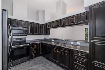 2989 Estancia Place, Clearwater, FL 33761 - Photo 11