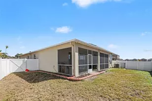 2130 Roanoke Springs Dr, Ruskin, FL 33570 - Photo 23