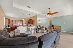 2130 Roanoke Springs Dr, Ruskin, FL 33570 - Photo 3