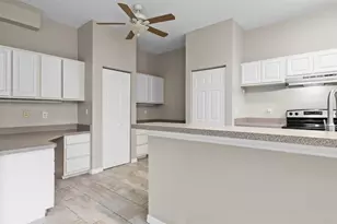 5039 Sunridge Palms Dr, Tampa, FL 33617 - Photo 17