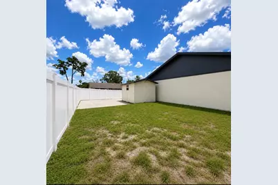 8541 Briar Grove Circle, Tampa, FL 33615 - Photo 37