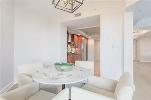 300 Beach Dr NE, Saint Petersburg, FL 33701 - Photo 9