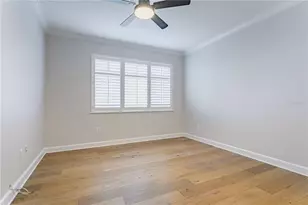 300 Beach Dr NE, Saint Petersburg, FL 33701 - Photo 13