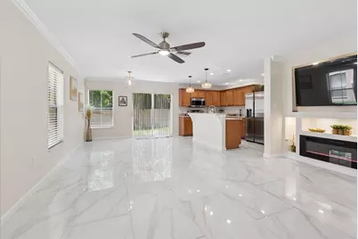 4559 Limerick Drive, Tampa, FL 33610 - Photo 9