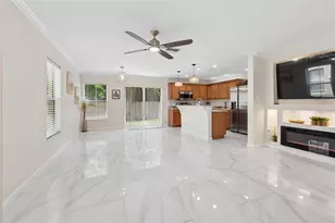 4559 Limerick Dr, Tampa, FL 33610 - Photo 9