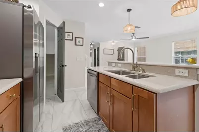4559 Limerick Drive, Tampa, FL 33610 - Photo 17
