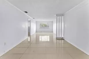 5357 81st St N, Saint Petersburg, FL 33709 - Photo 13