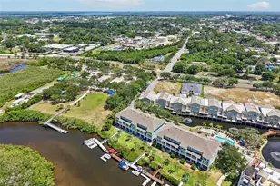 131 Athenian Way, Tarpon Springs, FL 34689 - Photo 31
