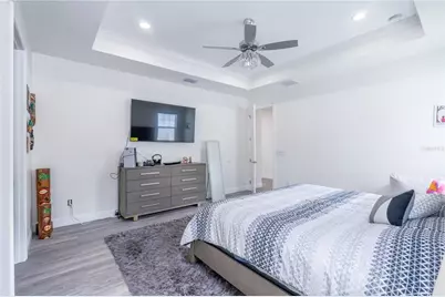 8307 N Gomez Avenue, Tampa, FL 33614 - Photo 13