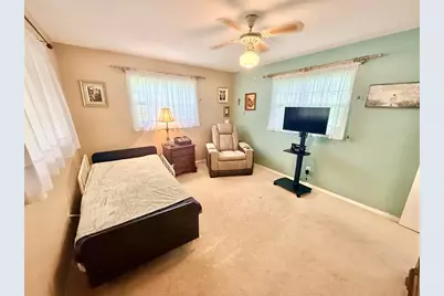 6086 28th Avenue N, Saint Petersburg, FL 33710 - Photo 17