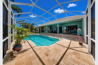 5416 Merritt Island Drive, Apollo Beach, FL 33572 - Photo 7