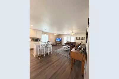 1216 Chestnut Court, Plant City, FL 33563 - Photo 3