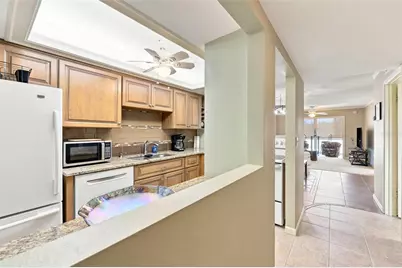 1 Boca Ciega Point Boulevard #316, Saint Petersburg, FL 33708 - Photo 9