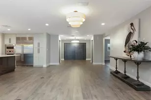 303 Bath Club Blvd N, North Redington Beach, FL 33708 - Photo 9