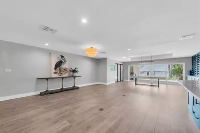 303 N Bath Club Boulevard N, North Redington Beach, FL 33708 - Photo 5