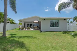 303 Bath Club Blvd N, North Redington Beach, FL 33708 - Photo 27