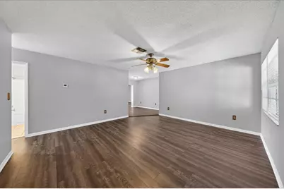 10202 56th Street N, Pinellas Park, FL 33782 - Photo 5