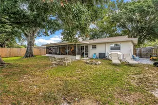 11478 Imperial Grove Dr E, Largo, FL 33774 - Photo 33