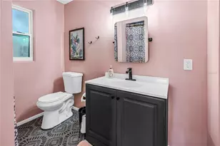 11478 Imperial Grove Dr E, Largo, FL 33774 - Photo 21
