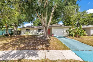11478 Imperial Grove Dr E, Largo, FL 33774 - Photo 41