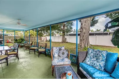 11478 Imperial Grove Drive E, Largo, FL 33774 - Photo 29