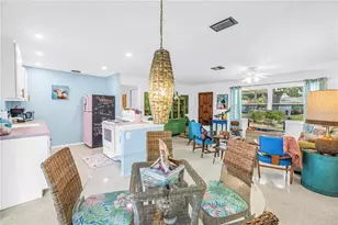 11478 Imperial Grove Dr E, Largo, FL 33774 - Photo 9