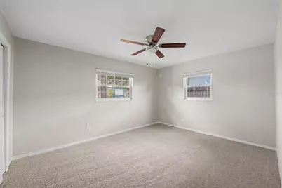 5580 58th Avenue N, Saint Petersburg, FL 33709 - Photo 21