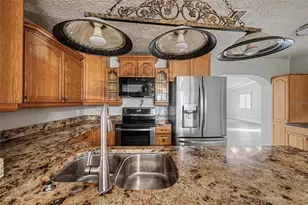 5580 58th Ave N, Saint Petersburg, FL 33709 - Photo 9