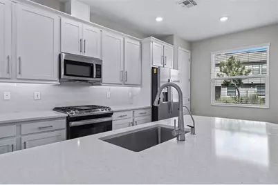 4549 Ancona Way, Wesley Chapel, FL 33543 - Photo 5