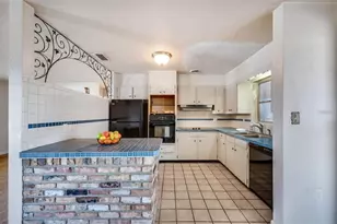 10833 111th Pl N, Seminole, FL 33778 - Photo 9