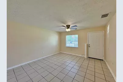 10015 N Aster Avenue #B, Tampa, FL 33612 - Photo 5