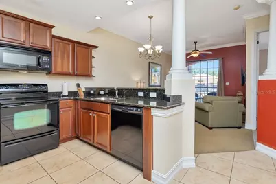 13941 Clubhouse Drive #103, Tampa, FL 33618 - Photo 5