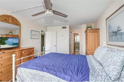6104 Palma Del Mar Boulevard S #302, Saint Petersburg, FL 33715 - Photo 15
