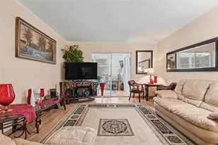 100 Glennes Ln, Dunedin, FL 34698 - Photo 17