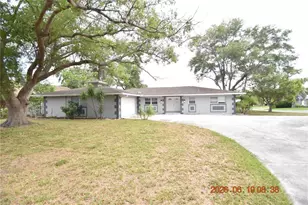 3273 Harbor Lake Dr, Largo, FL 33770 - Photo 1