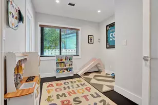 1912 NE 119th Rd, North Miami, FL 33181 - Photo 45