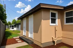 38413 & 38415 13th Ave, Zephyrhills, FL 33542 - Photo 3