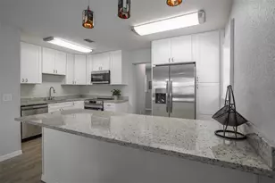 711 Bayshore Dr, Tarpon Springs, FL 34689 - Photo 17