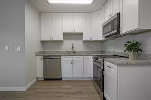 711 Bayshore Dr, Tarpon Springs, FL 34689 - Photo 19