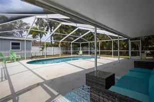 711 Bayshore Dr, Tarpon Springs, FL 34689 - Photo 37