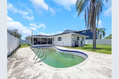 5701 Denver Street NE, Saint Petersburg, FL 33703 - Photo 7