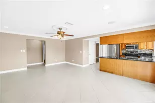 1820 Tanglewood Dr NE, Saint Petersburg, FL 33702 - Photo 11