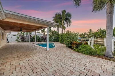 1820 Tanglewood Drive NE, Saint Petersburg, FL 33702 - Photo 33