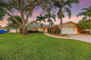 1820 Tanglewood Dr NE, Saint Petersburg, FL 33702 - Photo 59