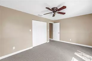 1820 Tanglewood Dr NE, Saint Petersburg, FL 33702 - Photo 29