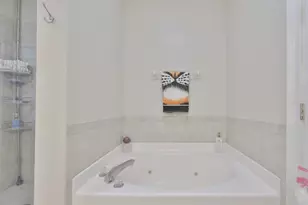 6432 Sunset Bay Cir, Apollo Beach, FL 33572 - Photo 35
