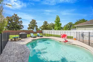 32630 Coldwater Creek Loop, Wesley Chapel, FL 33545 - Photo 5