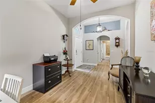 11129 Bridgecreek Dr, Riverview, FL 33569 - Photo 7