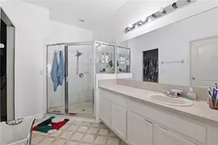 704 Parsons Pointe St, Seffner, FL 33584 - Photo 23